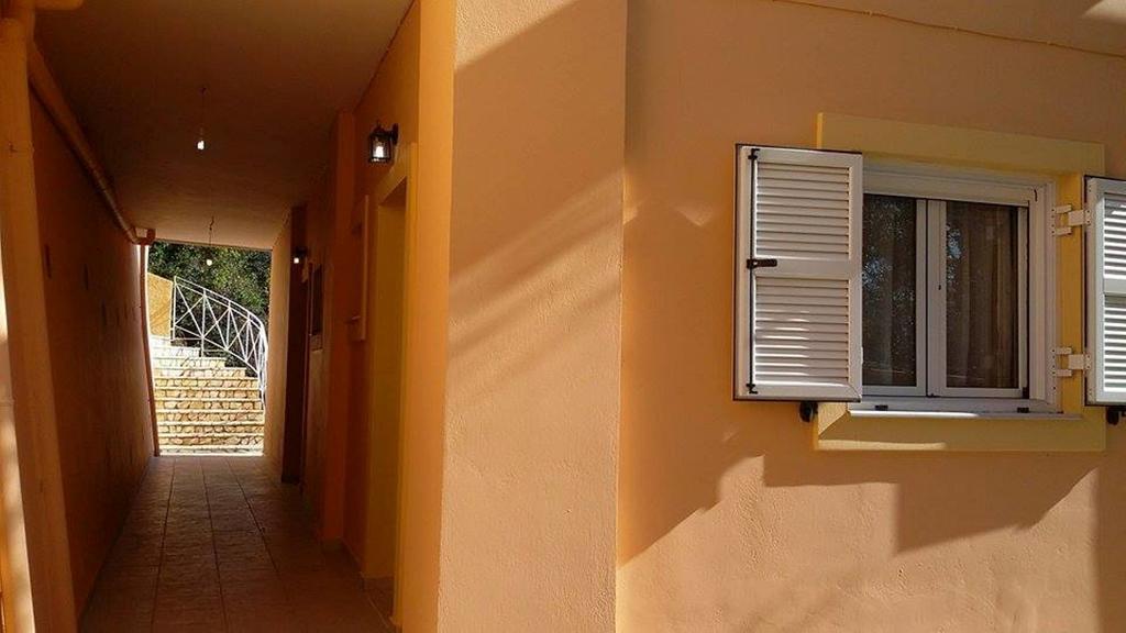 Stella'S Apartments Агиос-Гордиос Экстерьер фото