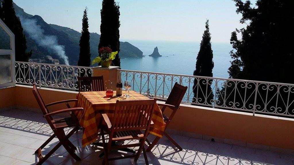 Stella'S Apartments Агиос-Гордиос Экстерьер фото