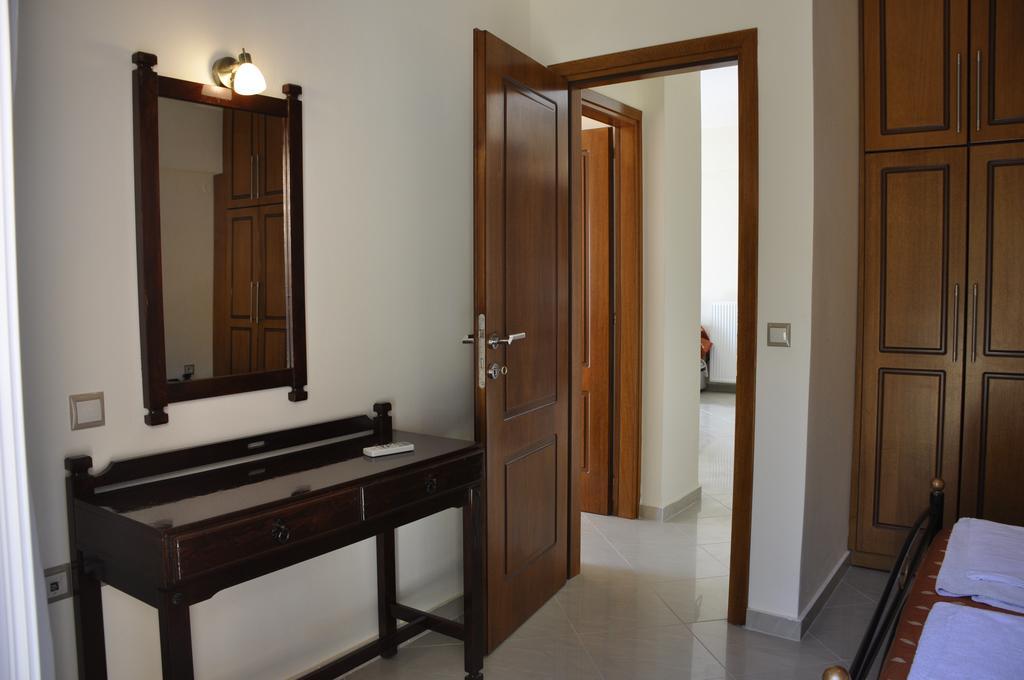 Stella'S Apartments Агиос-Гордиос Экстерьер фото