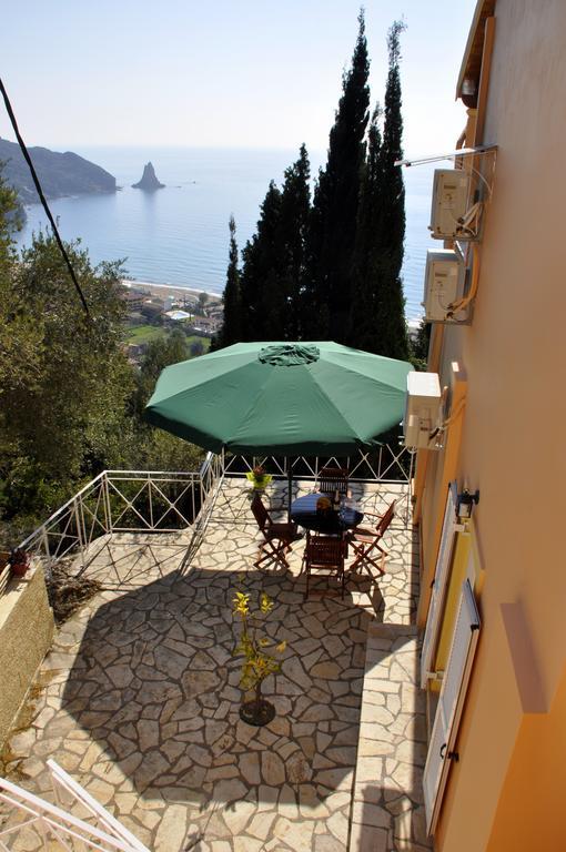 Stella'S Apartments Агиос-Гордиос Экстерьер фото